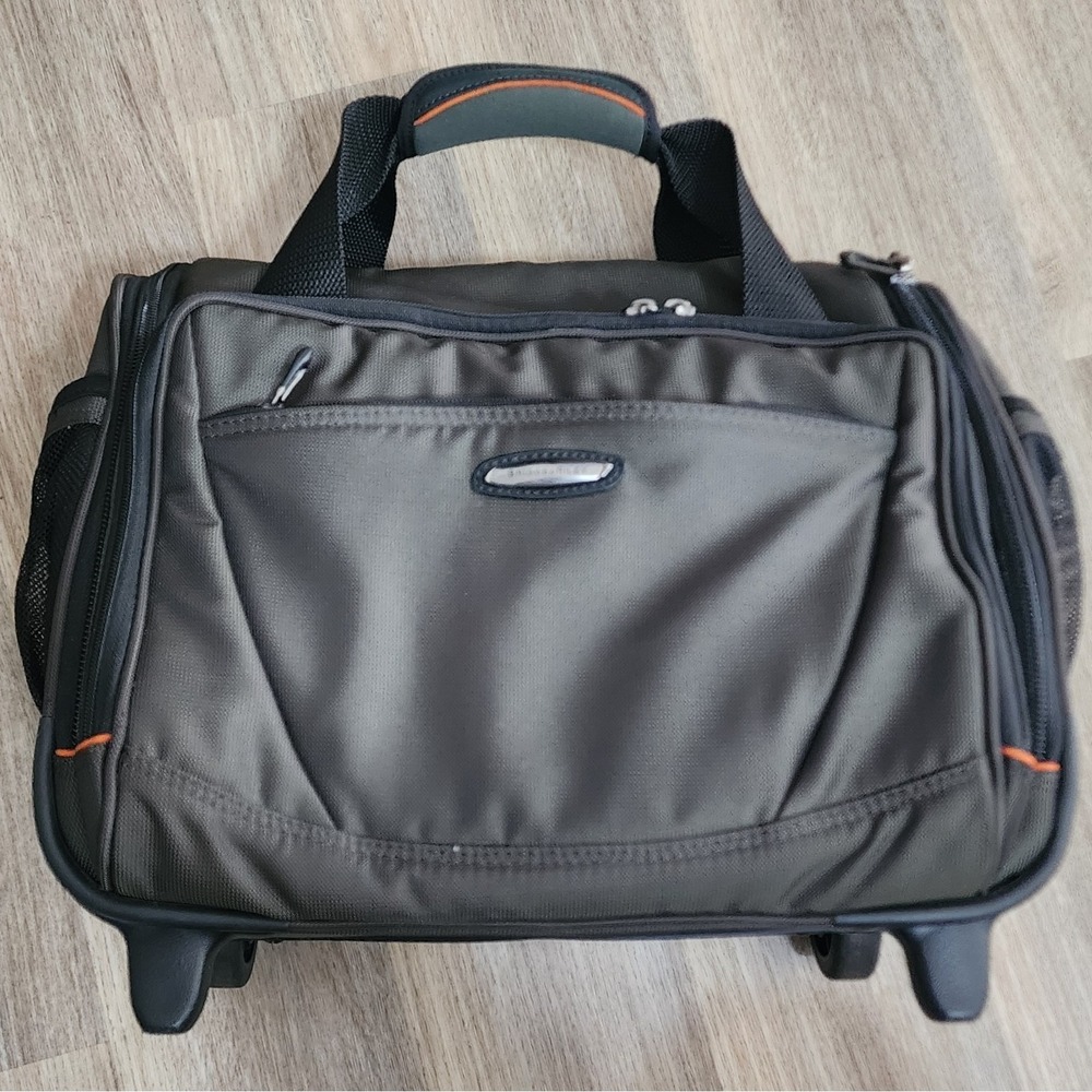 Briggs & Riley Transcend Rolling Cabin Bag Olive Grn Luggage Carry-On TDU325-8